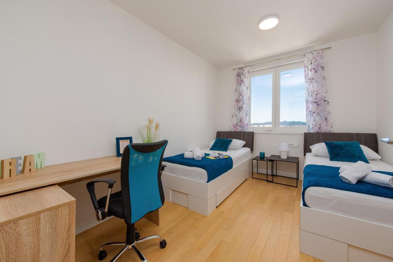 Appartamento Stella Maris **** balcony, sea view, garage, BBQ Zara Esterno foto